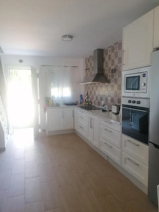 Agradable Casa Adosada Con Piscina Zahara de los Atunes Holiday home